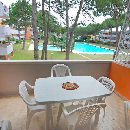 Solarium-3 By Interhome