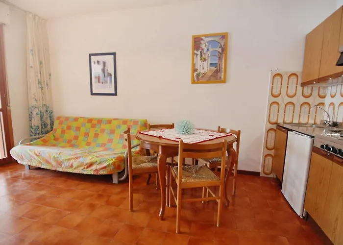 Solarium-3 By Interhome شقة